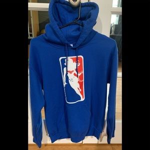 Wonder Woman Spin On NBA Logo hoodie sweatshirt, size mens small